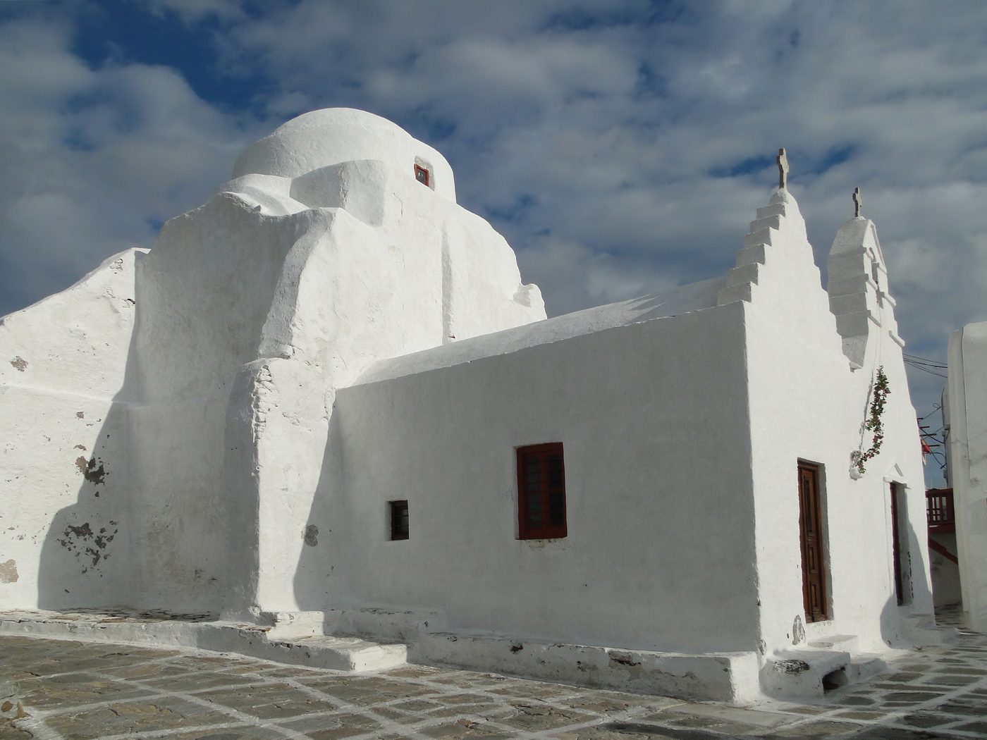 The iconic Panagia Paraportiani church in Mykonos town